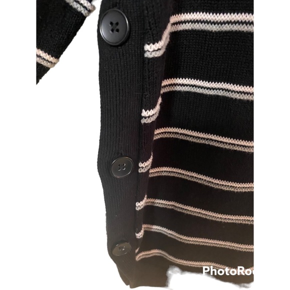 A 100% cotton striped sweater in size large - Picture 5 of 7